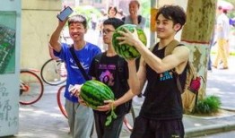 吃瓜長清大學體育生,校園生活新篇章